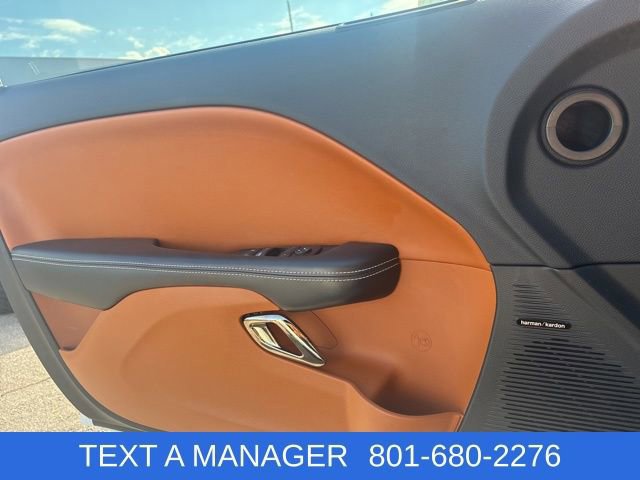 Used 2015 Dodge Challenger SRT Hellcat RWD image 15