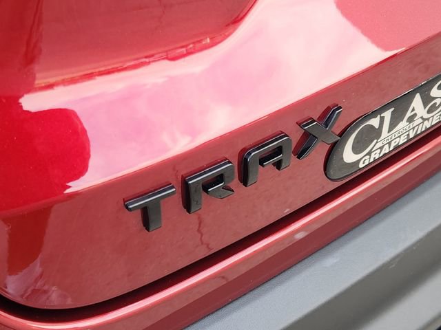 Used 2025 Chevrolet Trax RS w/ Driver Confidence Package FWD image 9