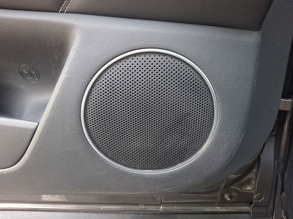 Used 2025 Genesis GV80 3.5T Prestige image 17