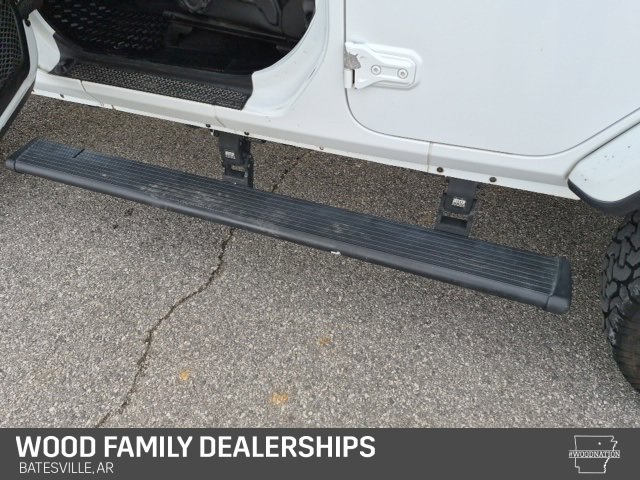 Used 2019 Jeep Wrangler Unlimited Sahara image 20