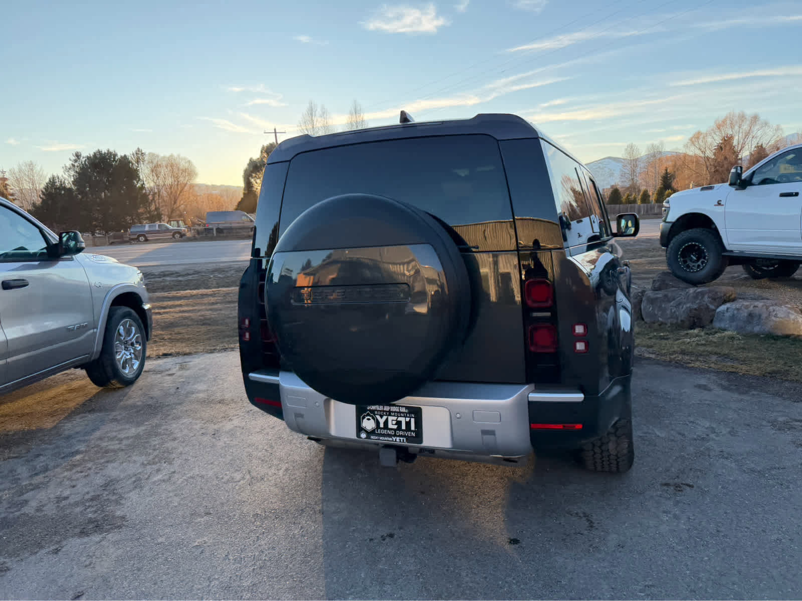 Used 2024 Land Rover Defender 130 S image 11