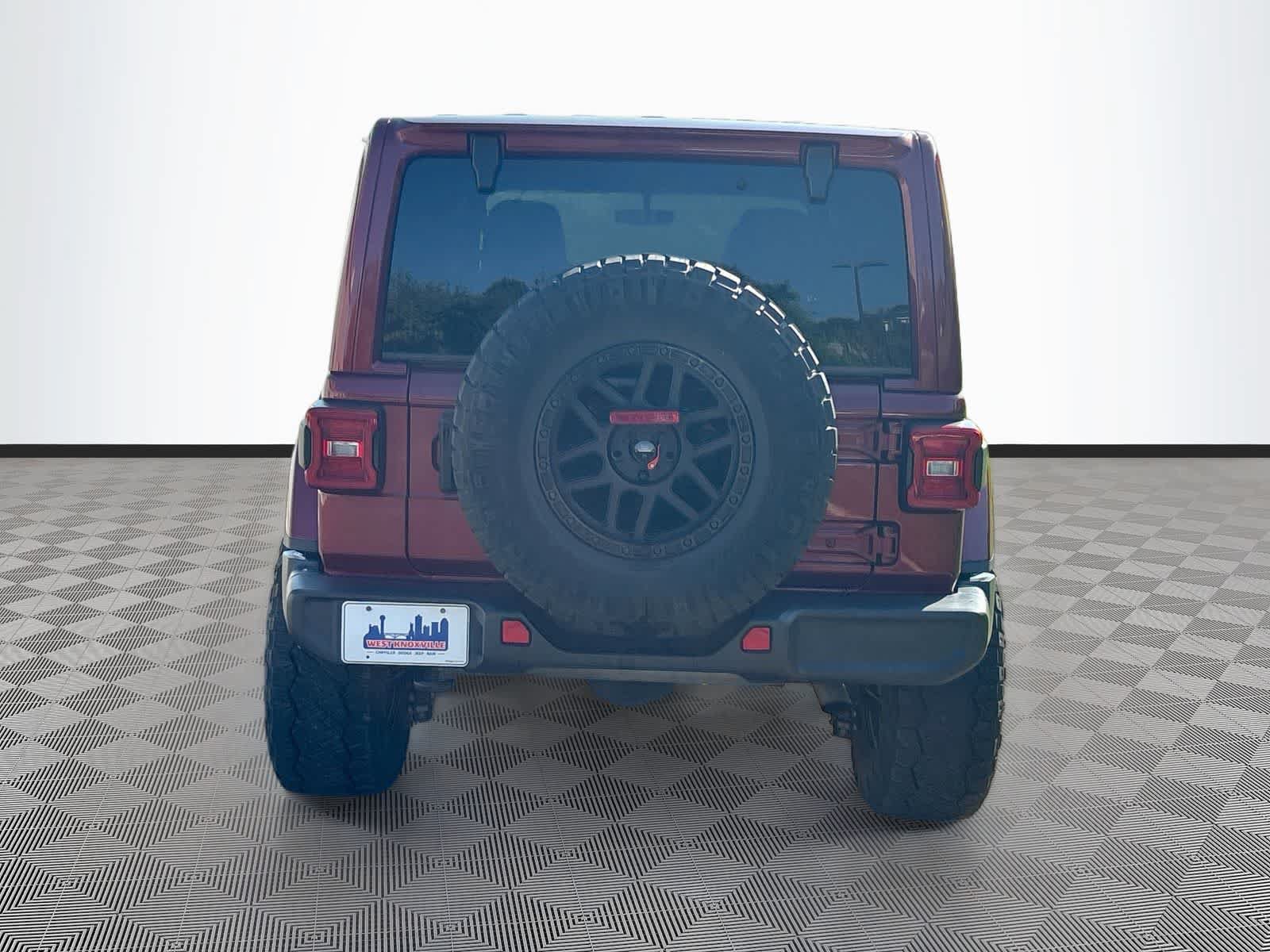 Used 2021 Jeep Wrangler Unlimited Sahara AWD/4WD image 6