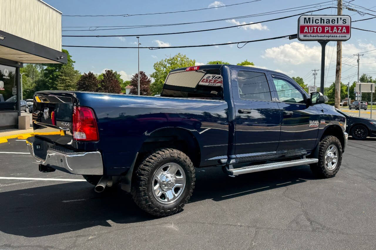 Used 2017 RAM 3500 Tradesman w/ Chrome Appearance Group AWD/4WD image 4