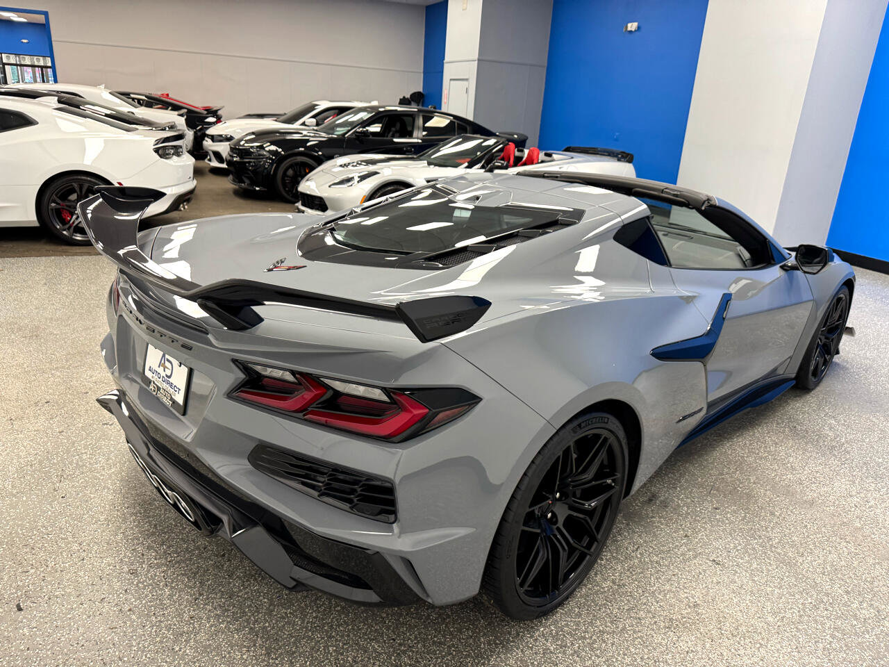 Used 2024 Chevrolet Corvette Z06 w/ Z07 Performance Package image 10