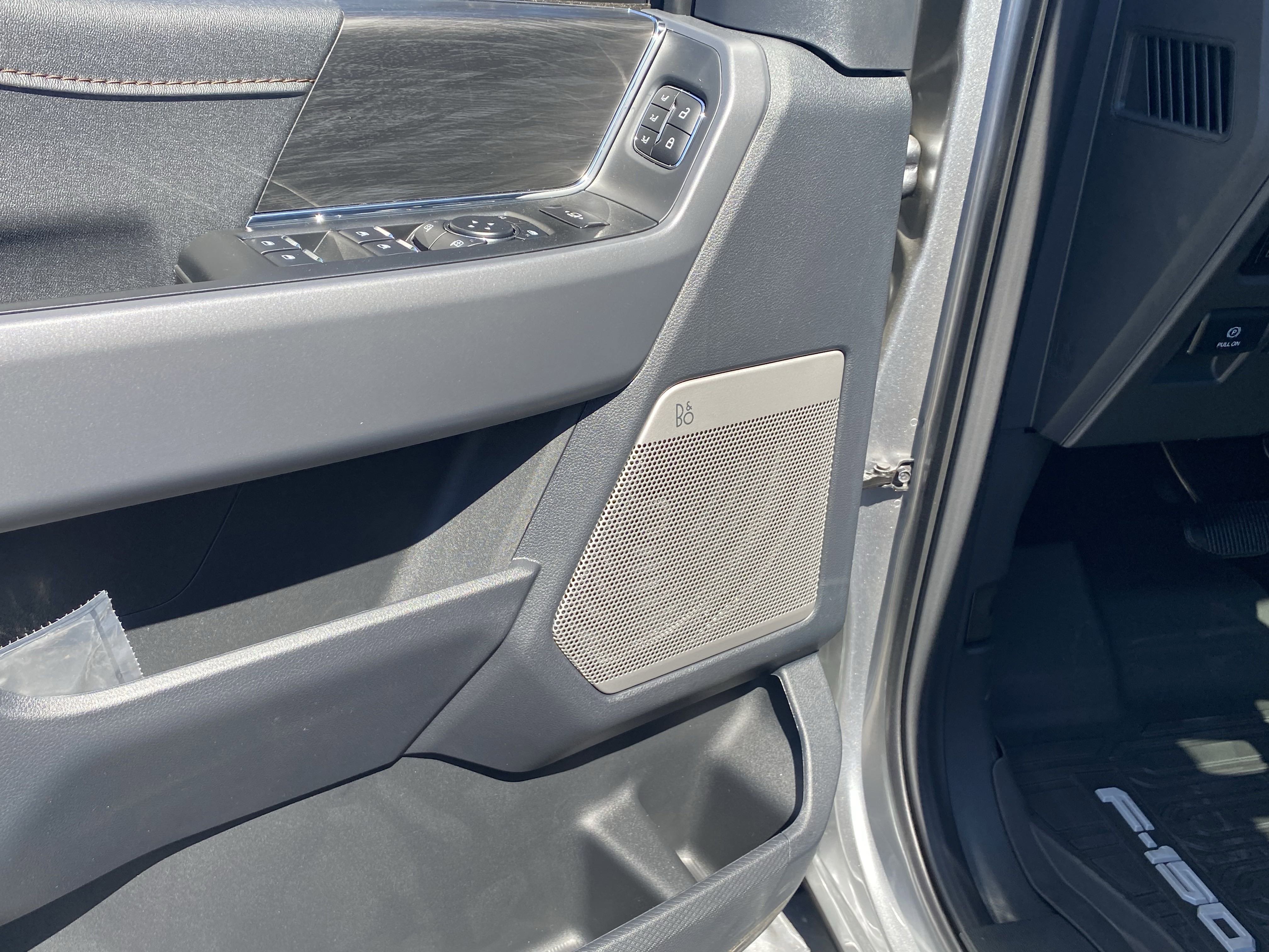 New 2025 Ford F150 Lariat w/ Equipment Group 502A High image 17