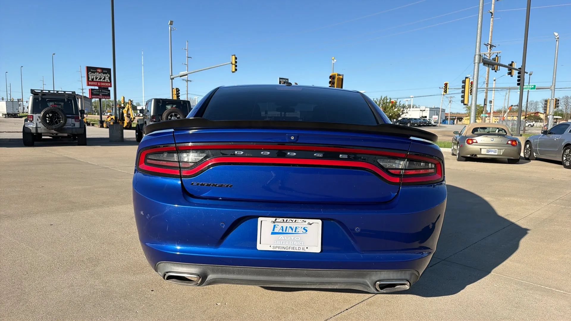 Used 2019 Dodge Charger SXT w/ Blacktop Package RWD image 16