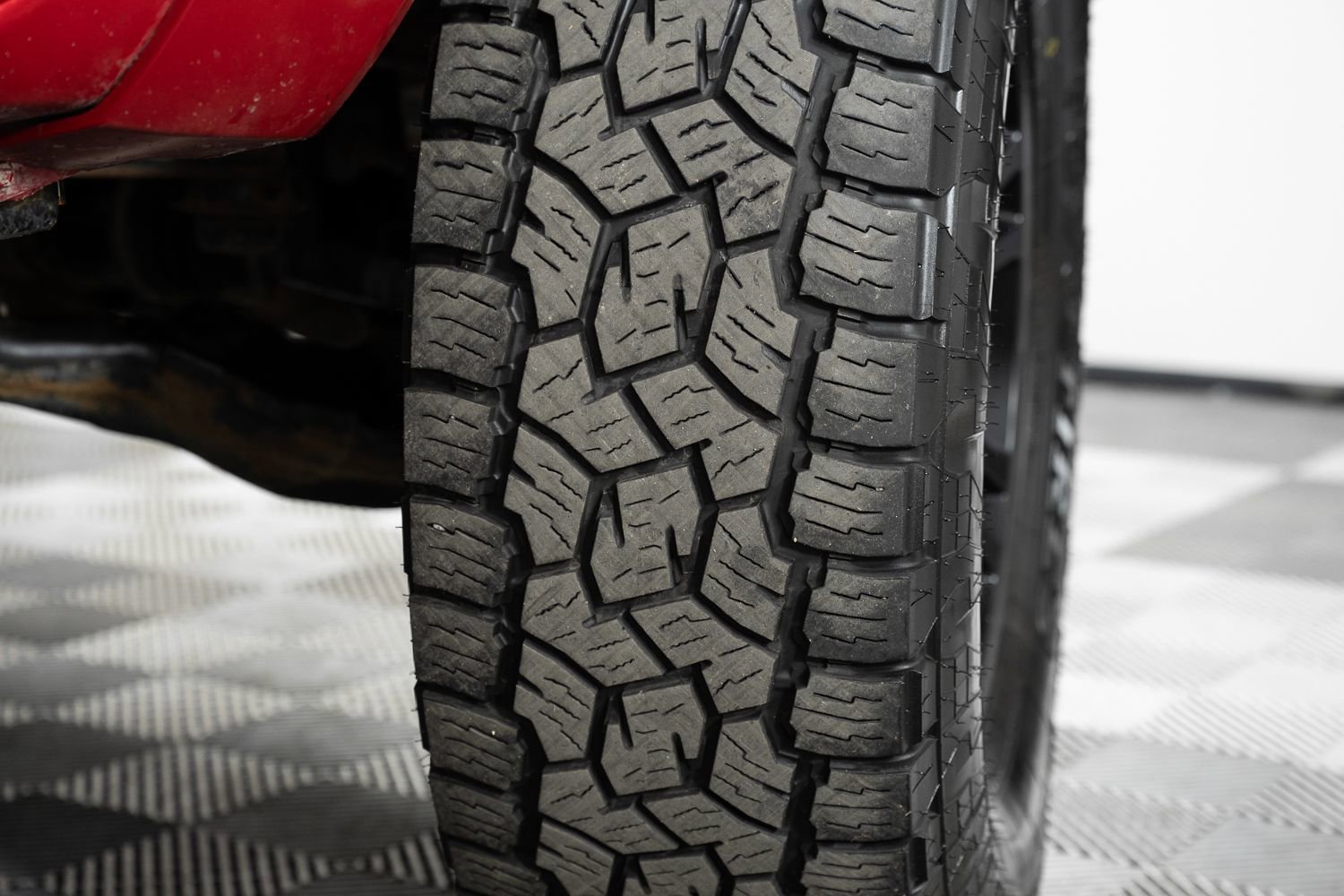 Used 2017 Toyota Tacoma Limited image 44