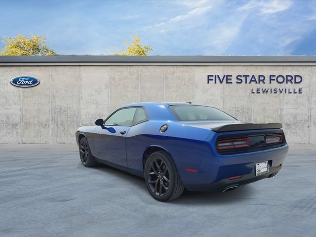 Used 2022 Dodge Challenger SXT w/ Blacktop Package RWD image 6