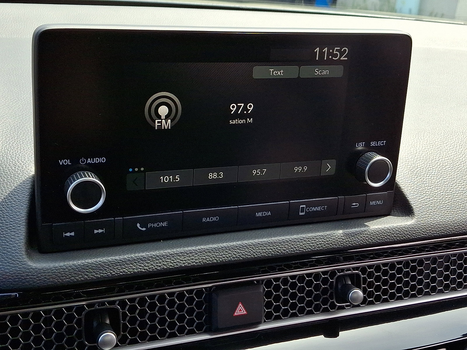 Used 2023 Honda Civic Sport image 16