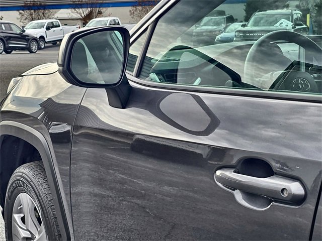 Used 2023 Toyota RAV4 LE image 11