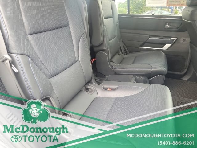 Used 2024 Toyota Sequoia Platinum AWD/4WD image 35