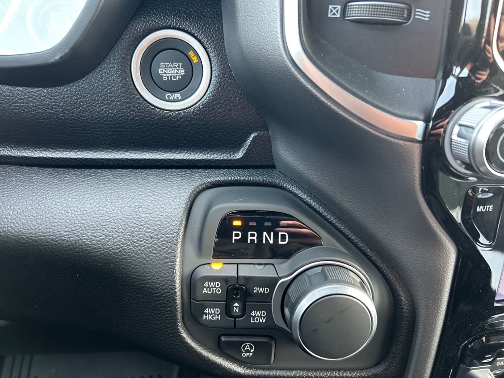 New 2026 RAM 1500 Big Horn AWD/4WD image 30