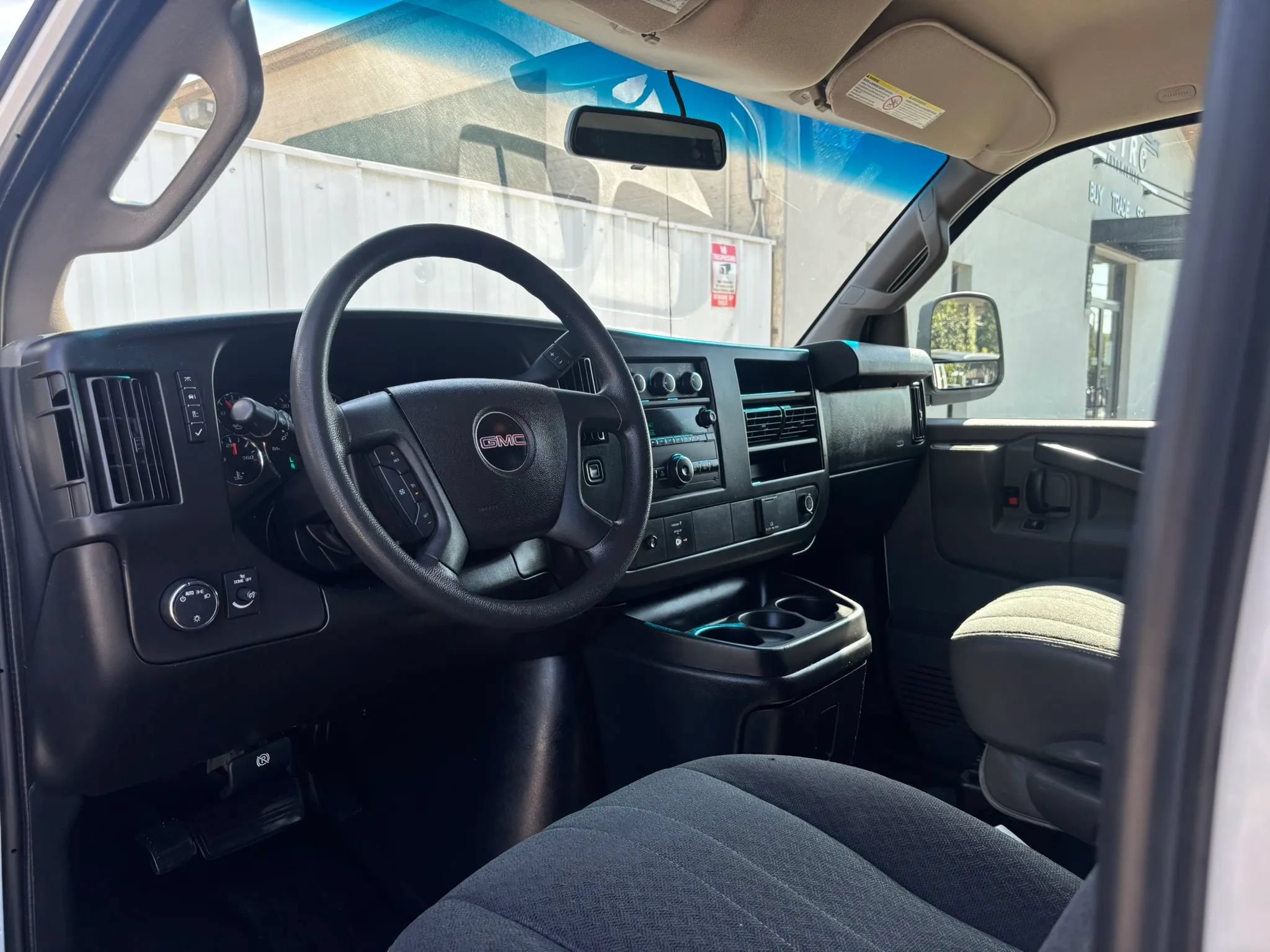 Used 2021 GMC Savana 2500 w/ Driver Convenience Package RWD image 18