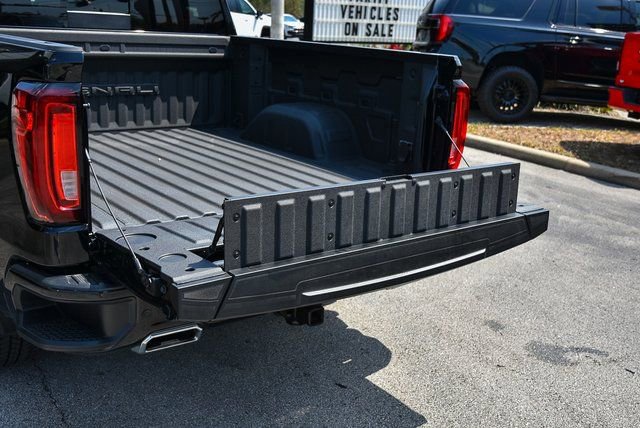 Used 2024 GMC Sierra 1500 Denali w/ Technology Package AWD/4WD image 15