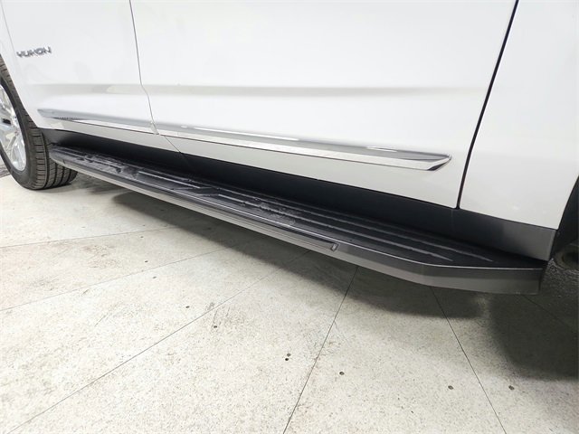 Used 2022 GMC Yukon XL SLT image 46