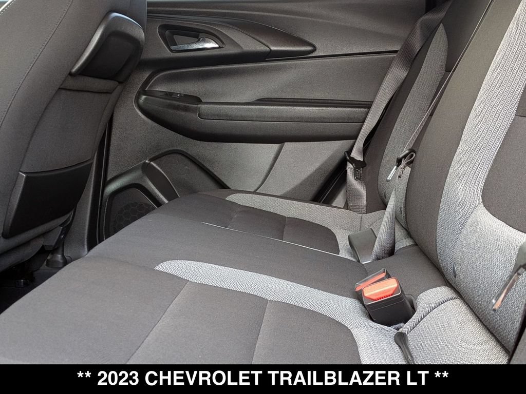 Used 2023 Chevrolet TrailBlazer LT w/ Convenience Package AWD/4WD image 22