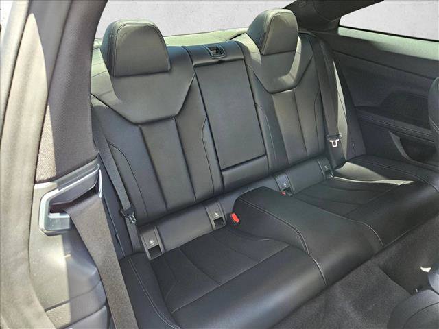 Used 2024 BMW 430i Coupe w/ Convenience Package RWD image 16