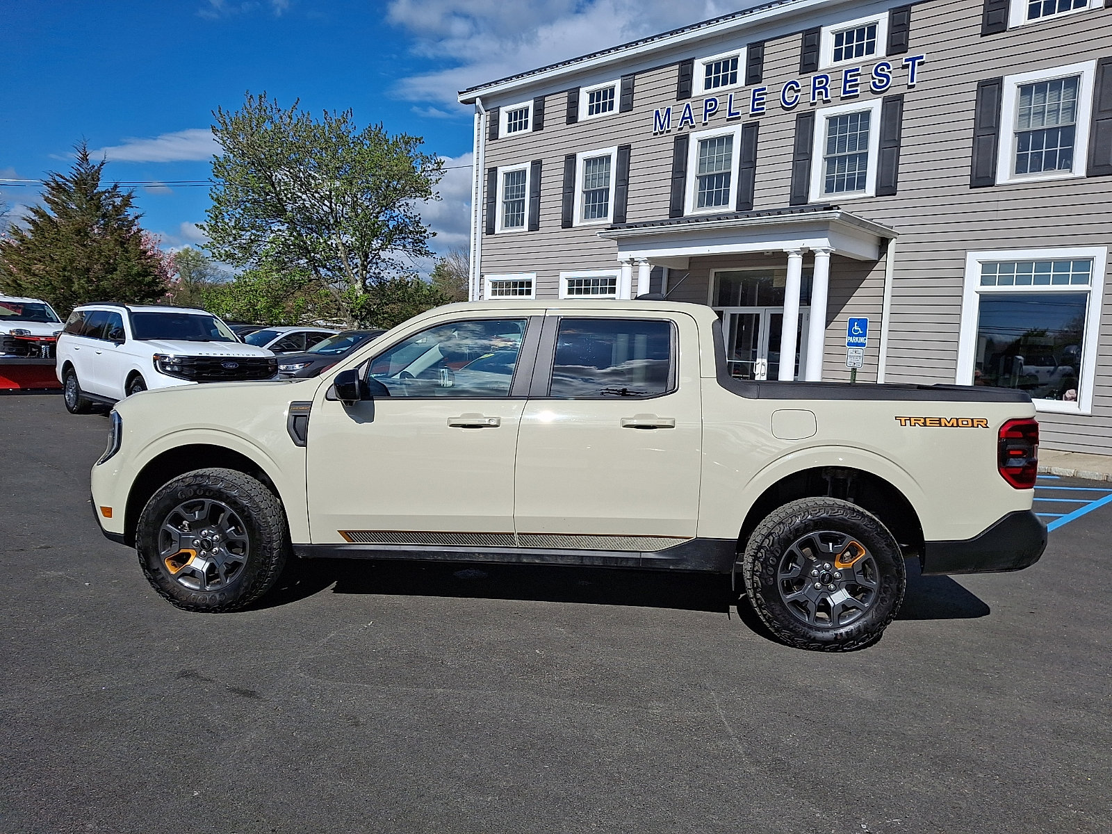 Used 2025 Ford Maverick Tremor AWD/4WD image 8