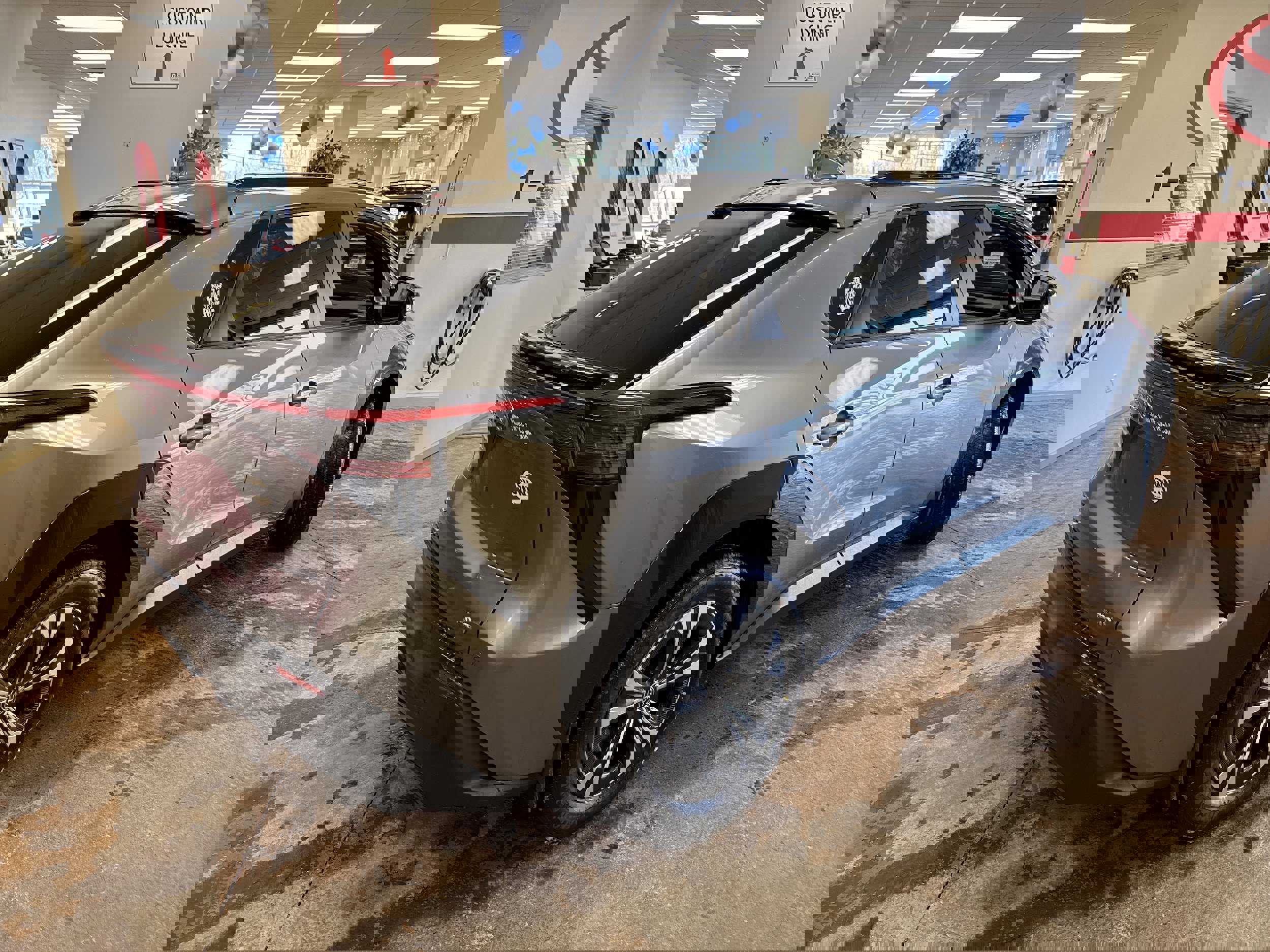 Used 2023 Toyota bZ4X XLE w/ Weather Package image 9