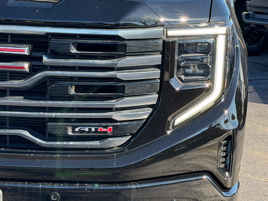 Certified 2025 GMC Sierra 1500 AT4 w/ Technology Package AWD/4WD image 20