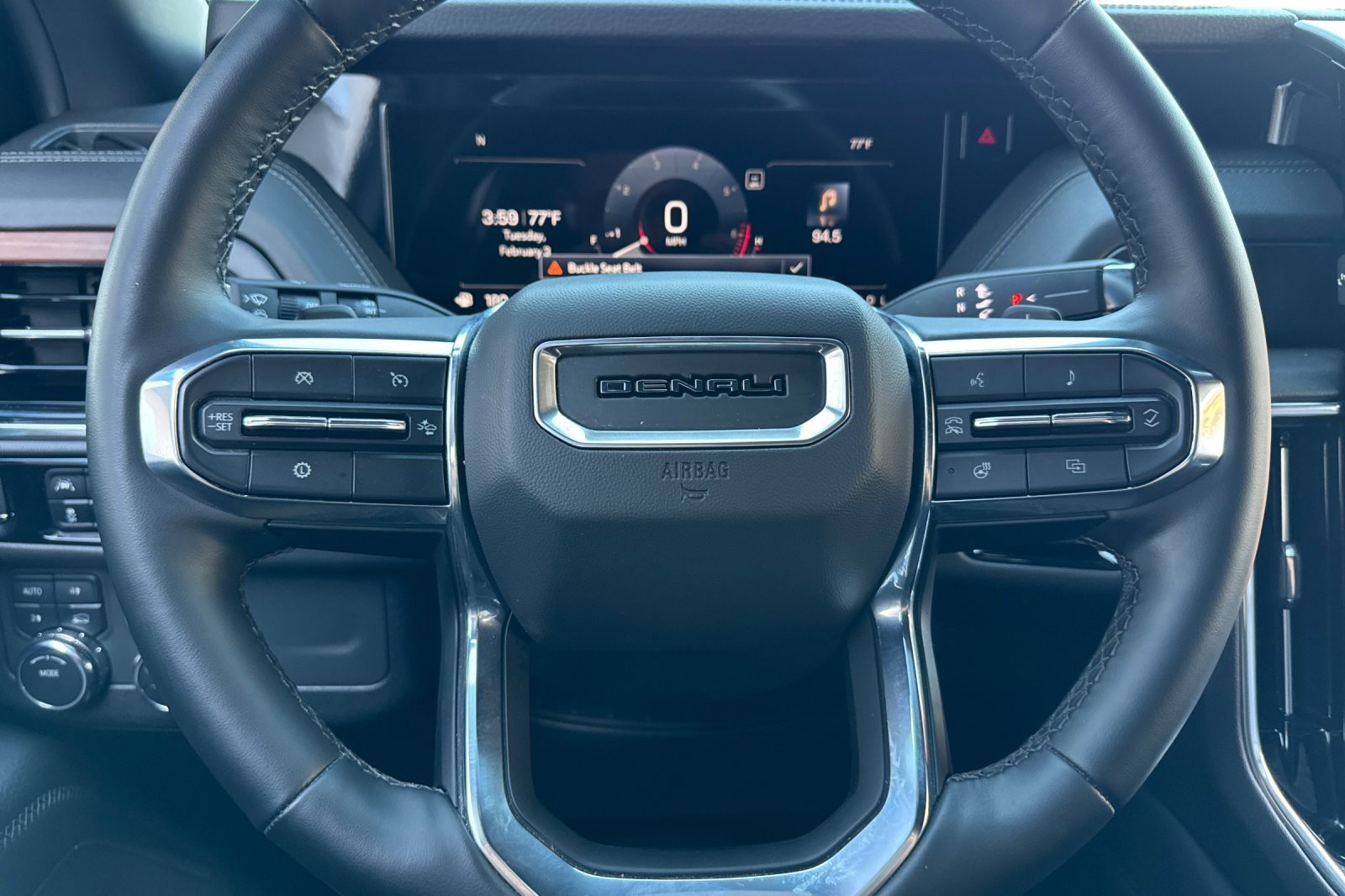 Used 2025 GMC Yukon Denali image 33