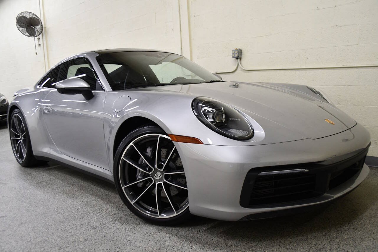 Used 2022 Porsche 911 Carrera w/ Premium Package RWD image 2