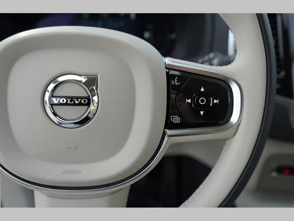 New 2025 Volvo XC90 T8 Plus w/ Protection Package Premier image 14