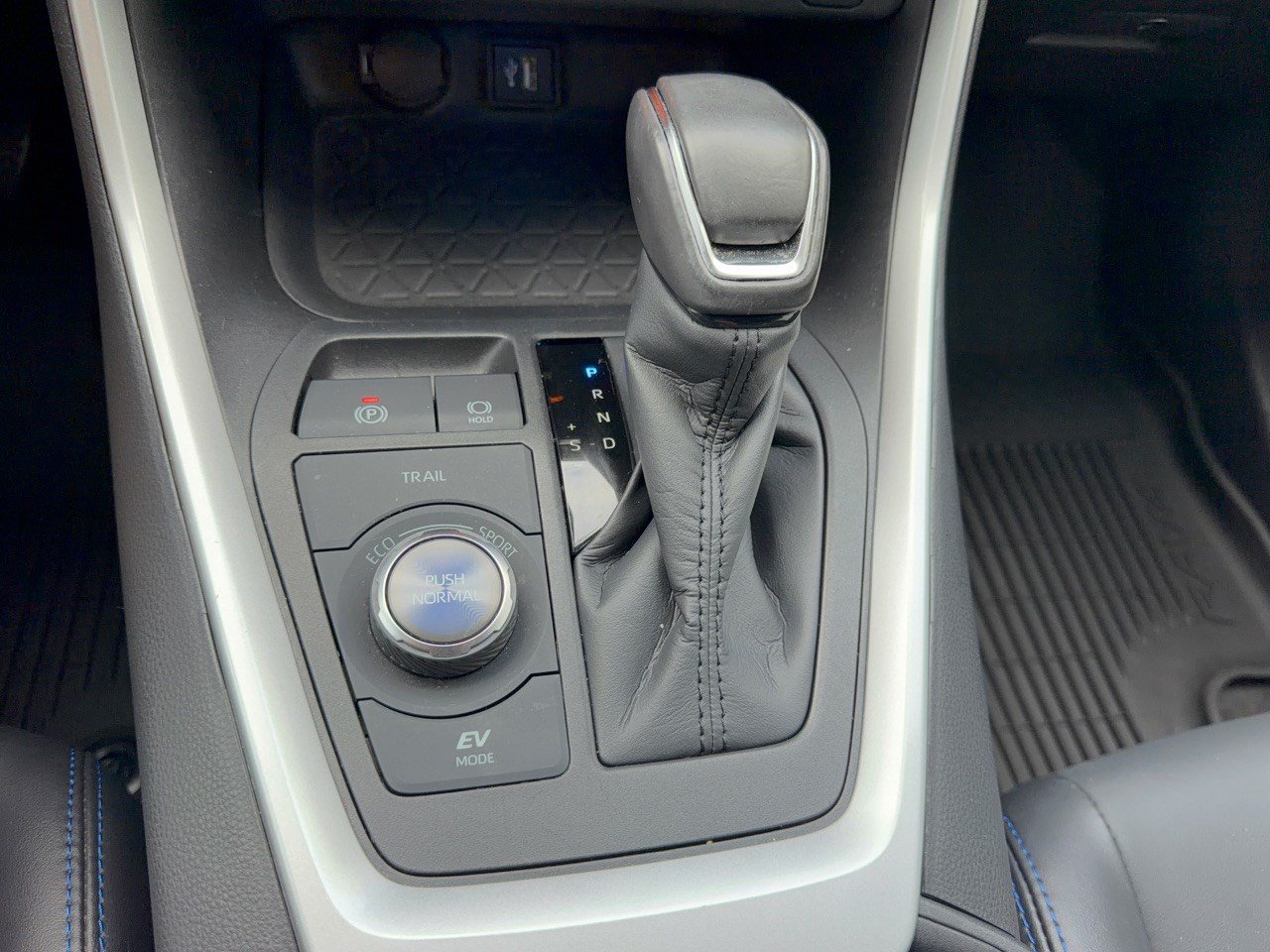 Used 2023 Toyota RAV4 XSE AWD/4WD image 21