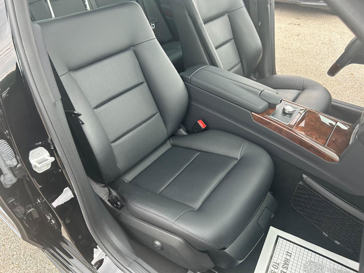 Used 2013 Mercedes-Benz E 350 BlueTEC Sedan image 25