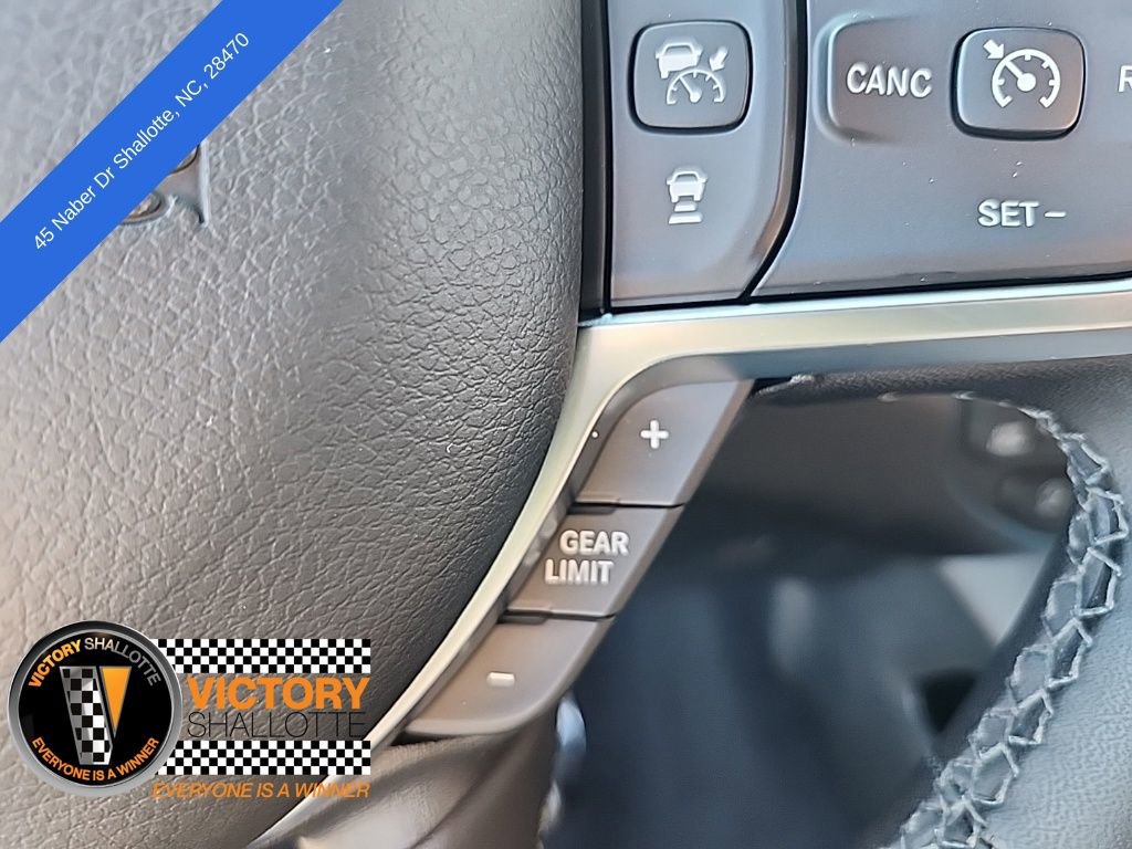 New 2025 RAM 1500 4x4 Crew Cab image 29