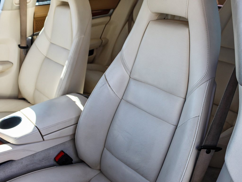 Used 2015 Porsche Panamera S image 28