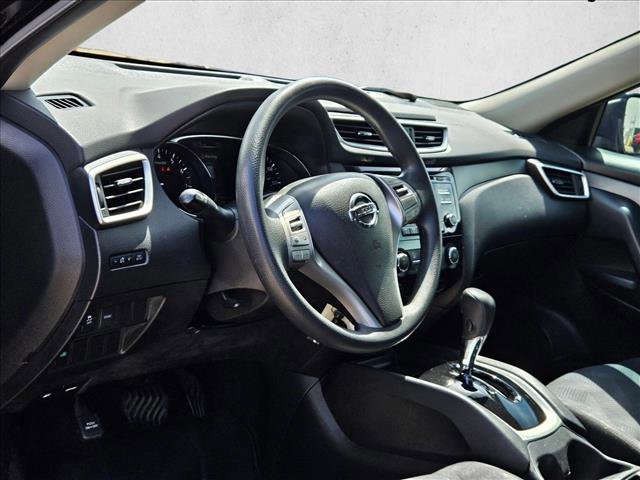 Used 2016 Nissan Rogue S image 9