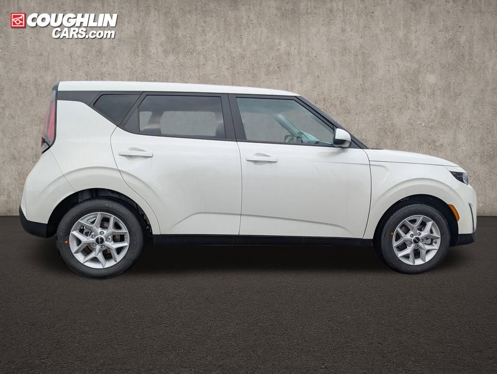 New 2025 Kia Soul LX image 8