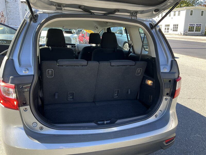 Used 2012 MAZDA MAZDA5 Sport FWD image 17