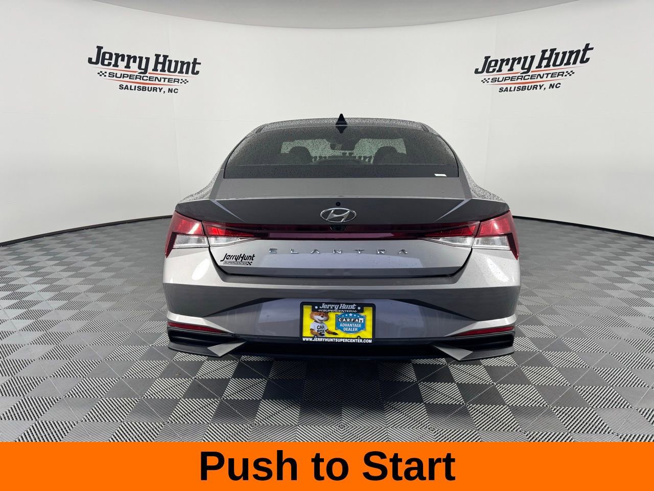 Used 2022 Hyundai Elantra SEL image 8