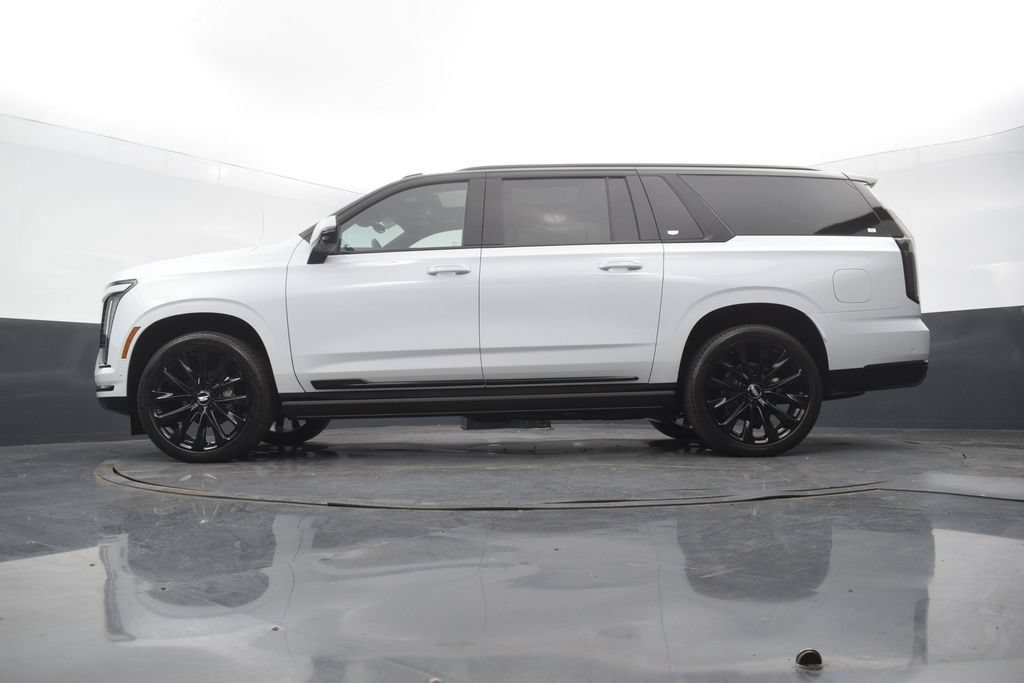 Certified 2026 Cadillac Escalade ESV Platinum Sport w/ LPO, ONYX Package AWD/4WD image 51