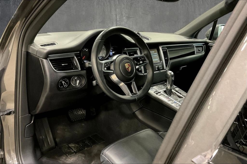 Used 2015 Porsche Macan S AWD/4WD image 17