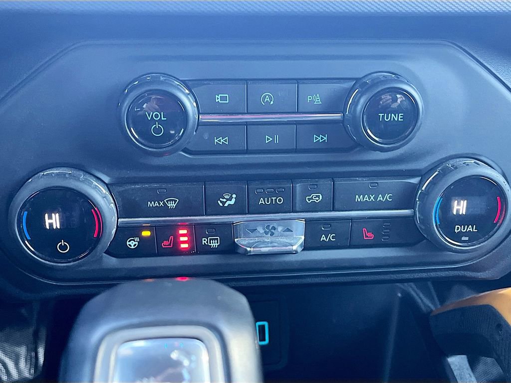 Used 2024 Ford Bronco Badlands image 16