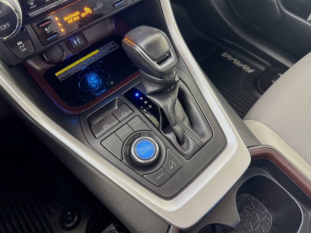 Certified 2019 Toyota RAV4 Limited w/ Advanced Technology Package image 21