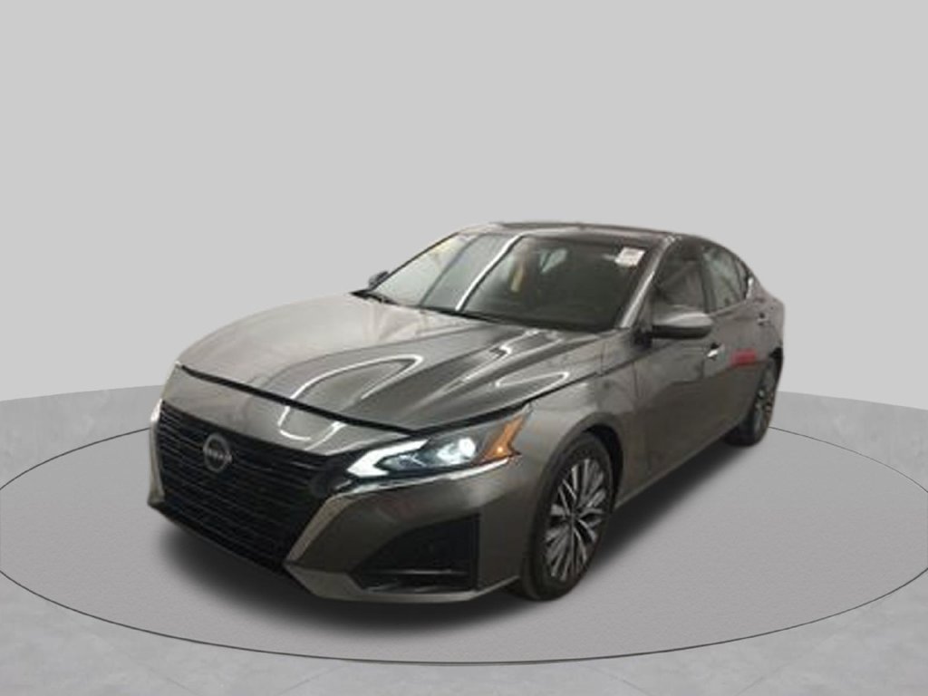 Used 2023 Nissan Altima 2.5 SV FWD image 38