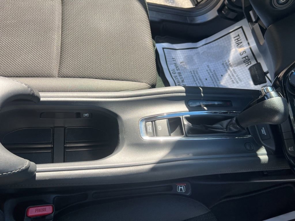 Used 2019 Honda HR-V LX image 39