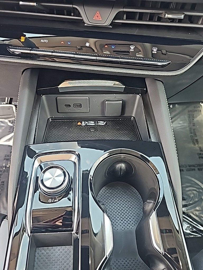 New 2025 Buick Envision Sport Touring image 27