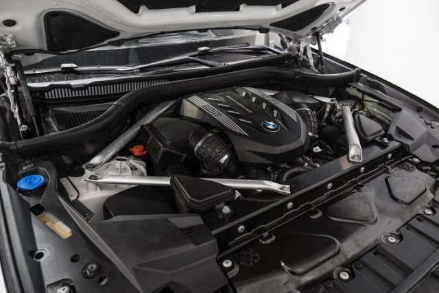 Used 2020 BMW X5 M50i AWD/4WD image 48