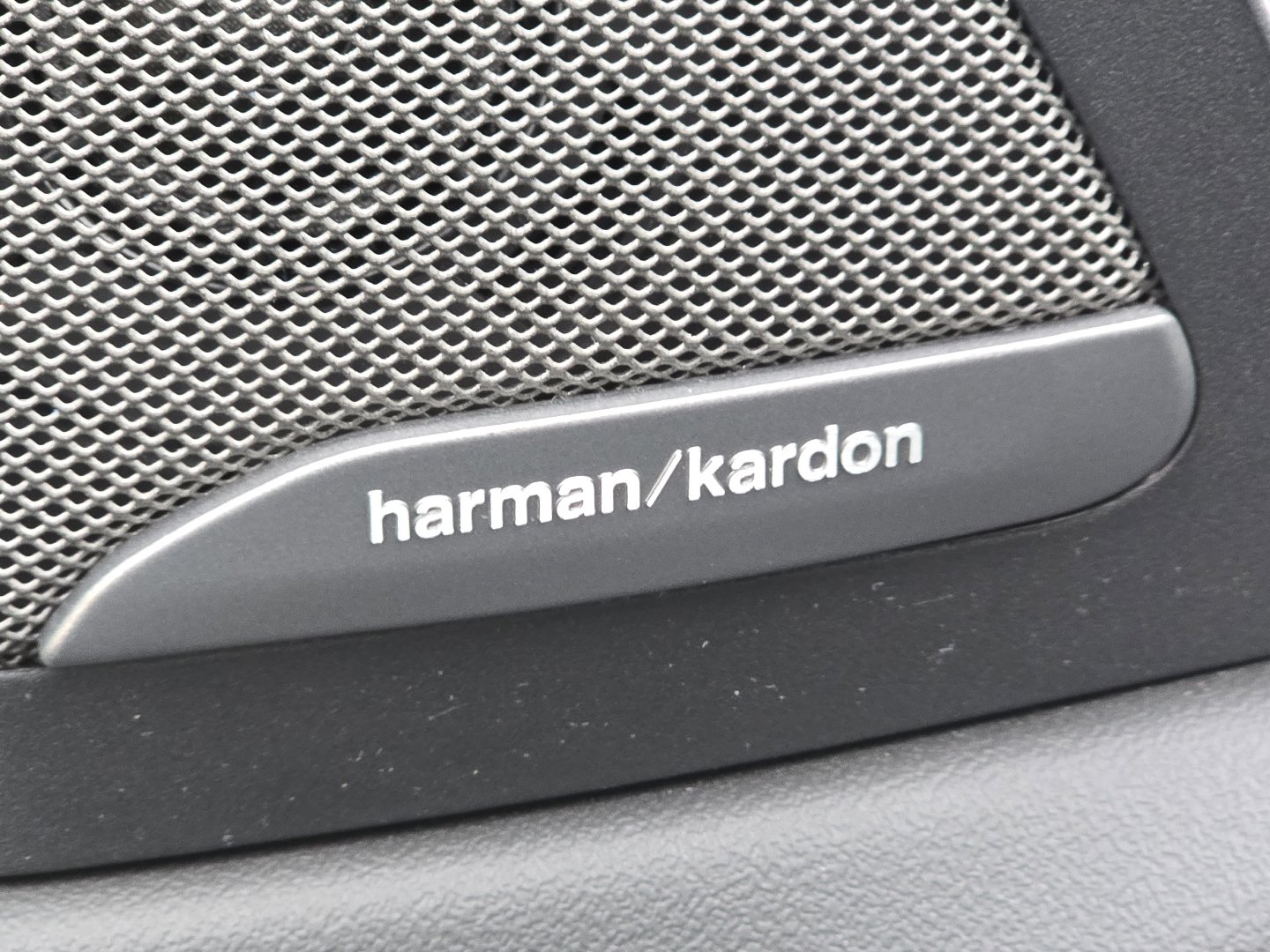 Used 2024 BMW X5 M60i w/ Climate Comfort Package image 17