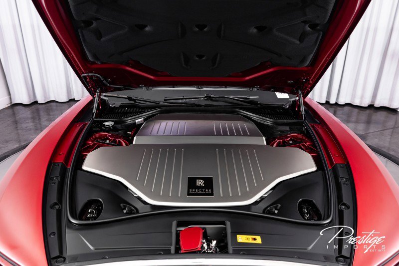 Used 2024 Rolls-Royce Spectre w/ Spectre Launch Package image 6