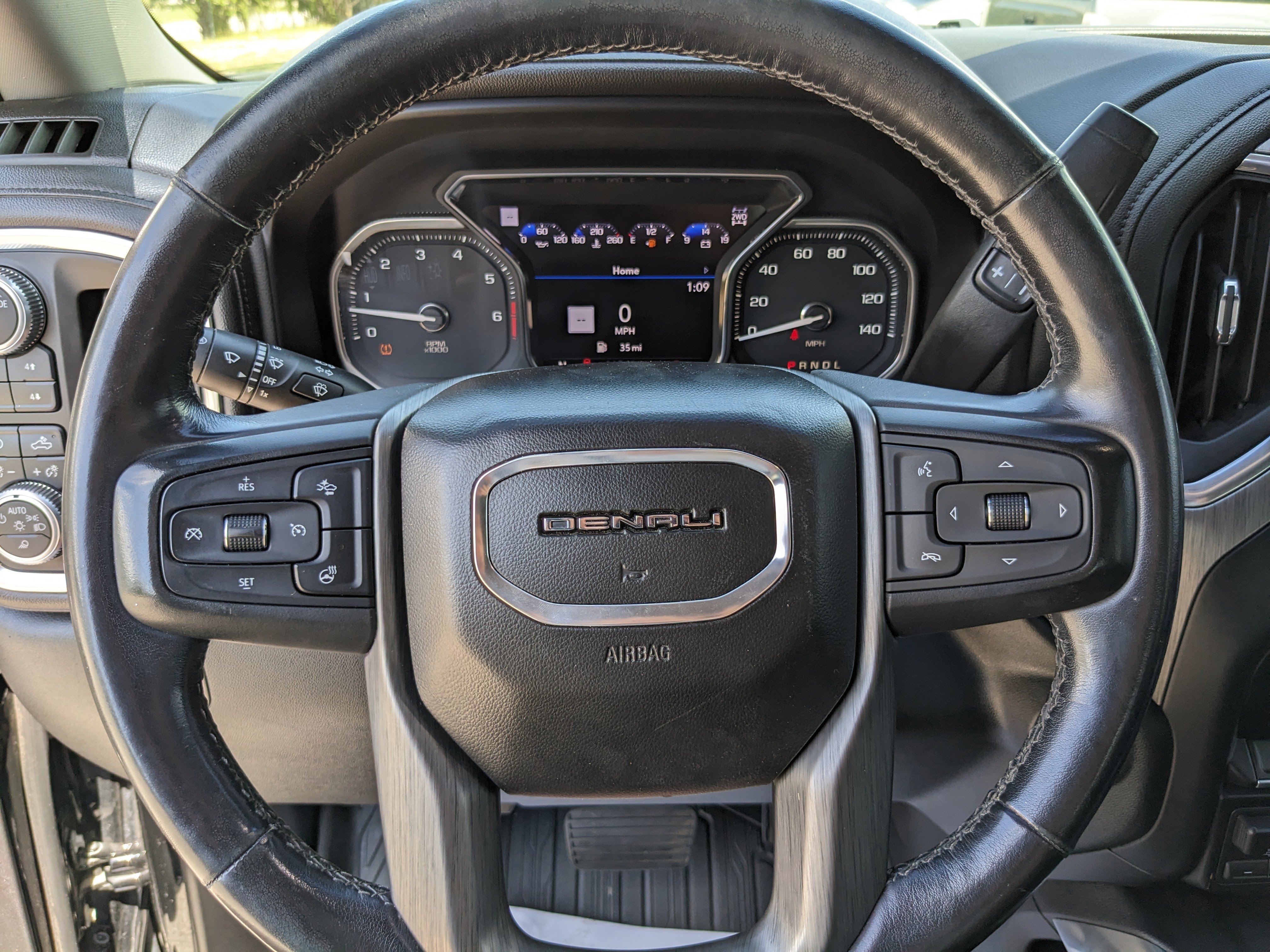 Used 2020 GMC Sierra 2500 Denali w/ Technology Package image 32