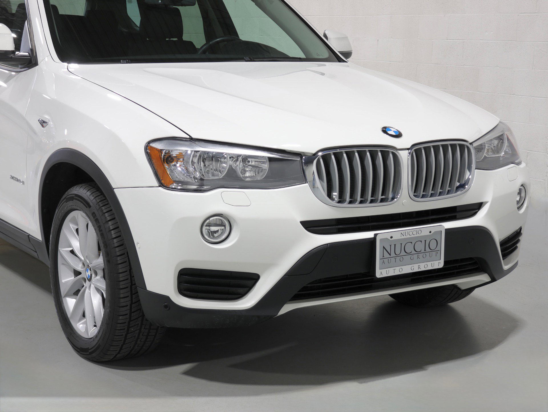 Used 2017 BMW X3 xDrive28i image 40