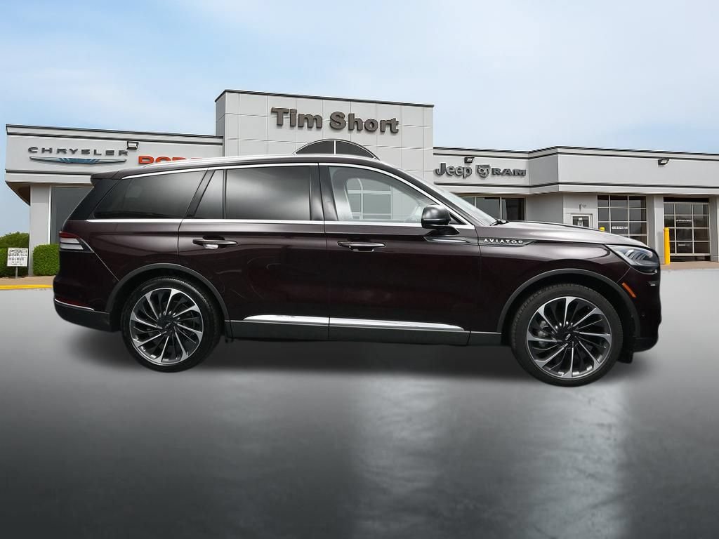 Used 2023 Lincoln Aviator Reserve w/ Equipment Group 201A RWD image 6