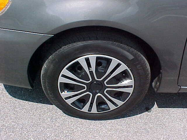 Used 2005 Toyota Corolla LE FWD image 5