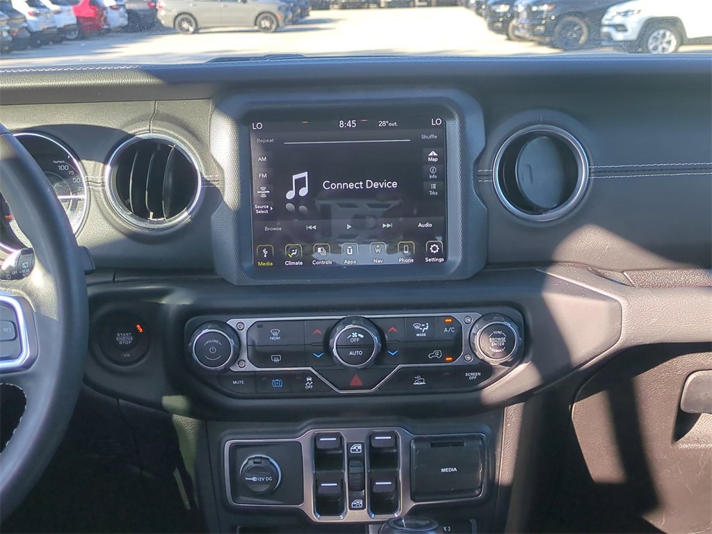 Used 2023 Jeep Wrangler Unlimited Sahara image 21